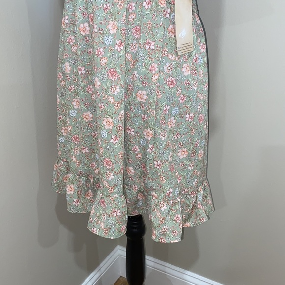 NWOT Charmed Heart Floral Dress Size XL - Picture 4 of 7
